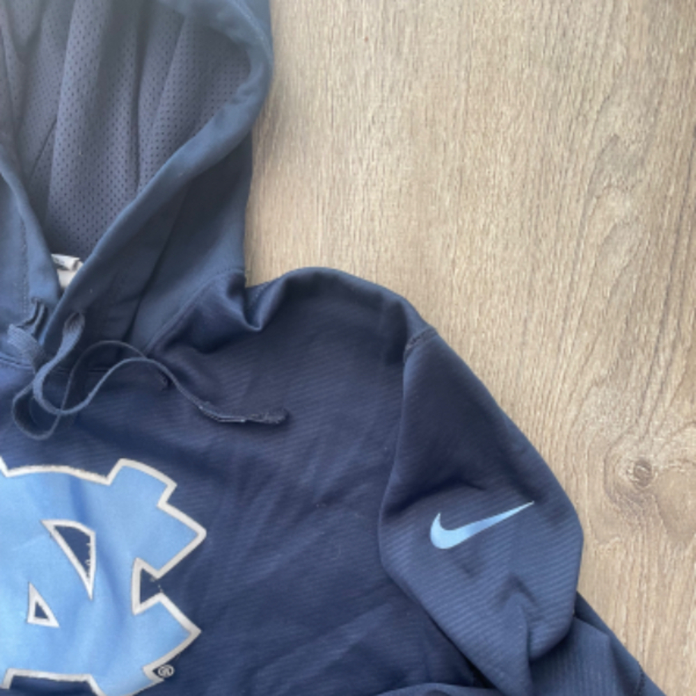 Vintage Nike UNC Chapel Hill Hoodie
